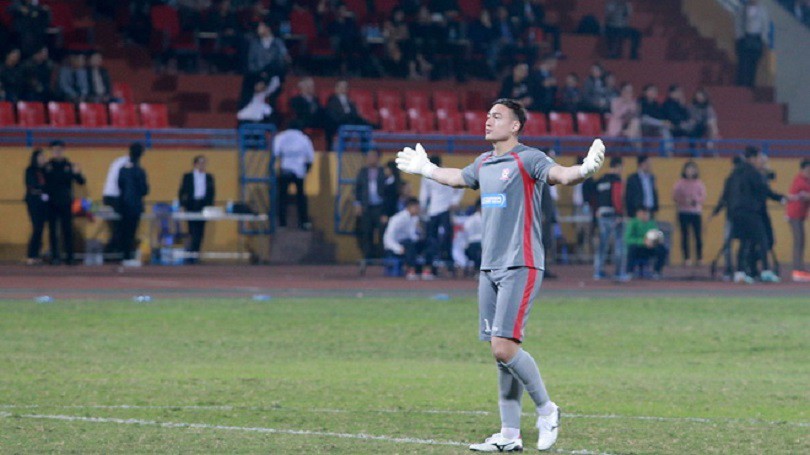 Video: Văn Lâm đứng đầu Top 5 pha cứu thua vòng 1 V.League 2018